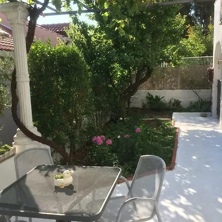 Apartment Vitis *